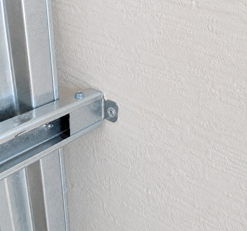 Verbinder-Element für Säule und Wand im Kellertrennwand-System