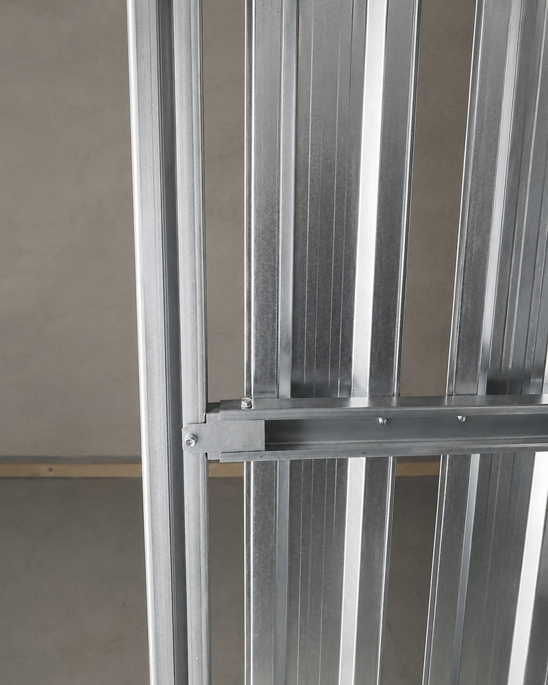 Verbinder-Element für Säule und Wand im Kellertrennwand-System